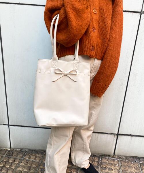 INGNI（イング）の「リボントート（トートバッグ・レディース・ブラック/アイボリー/モカ・ONE SIZE）」の8枚目の写真