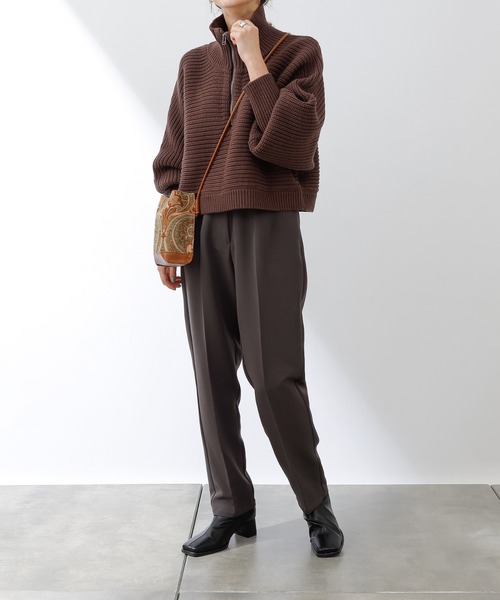 COLONY 2139(コロニートゥーワンスリーナイン)の「【WEB・一部店舗限定】短丈ドルマンZIPニットプルオーバー/ハーフジップ短丈ニット(ニット/セーター・レディース・アイボリー/チャコールグレー/ブラウン/ブルー・FREE)」の11枚目の写真