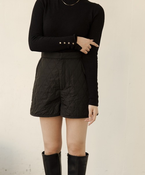 VRIA CHARME（バリアシャルム）の「キルティングショートパンツ（その他パンツ・レディース・ホワイト/ブラック・FREE）」の5枚目の写真