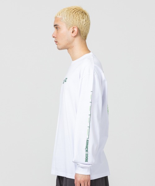 XLARGE(エクストララージ)の「XL IDENTITY L/S TEE(Tシャツ/カットソー・メンズ・ホワイト/ブラック/オレンジ・S/M/L/XL)」の4枚目の写真