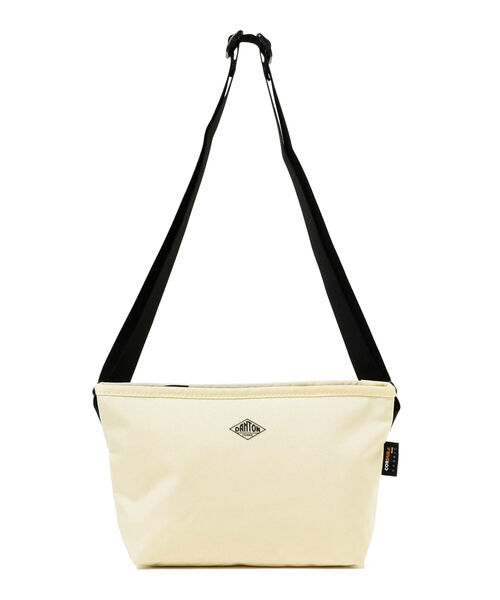 Ray BEAMS(レイビームス)の「DANTON / CORDURA ショルダー バッグ(ショルダーバッグ・レディース・ブラック/オフホワイト・ONE SIZE)」の4枚目の写真