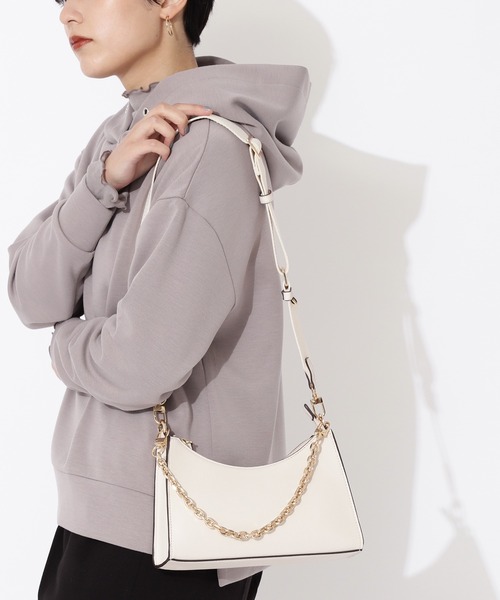 NATURAL BEAUTY BASIC（ナチュラルビューティーベーシック）の「チェーン＆クロスボディバッグ（ショルダーバッグ・レディース・オフホワイト/グレー・ﾌﾘ-）」の11枚目の写真