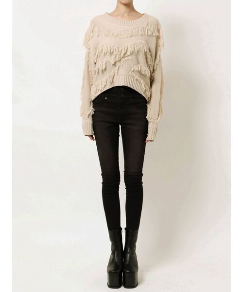 EMODA(エモダ)の「ランダムフリンジショートニット(ニット/セーター・レディース・ブラック/ブルー/アイボリー・FREE)」の17枚目の写真