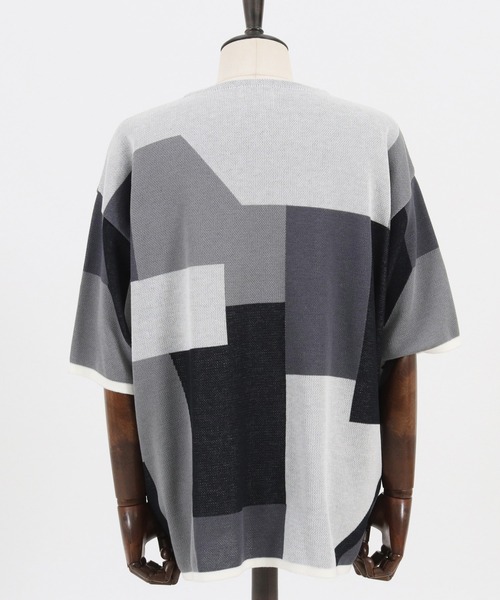 ANGENEHM（アンゲネーム）の「mn2516- ブロッキングサマーニットプルオーバー (MADE IN JAPAN) ニット（Tシャツ/カットソー・メンズ・ブルー/グレー/ブラウン・S/M/L）」の20枚目の写真