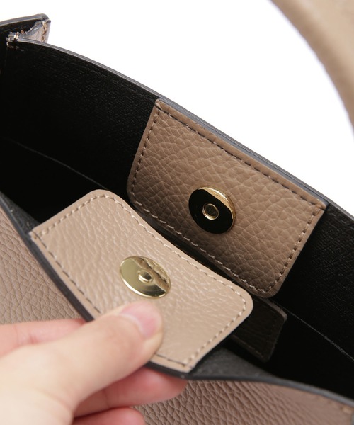 MARCO BIANCHINI（マルコビアンチーニ）の「MARCO BIANCHINI/2WAYレザーミニハンドバッグ（ショルダーバッグ・レディース・アイボリー/ブラック系その他4・FREE）」の3枚目の写真