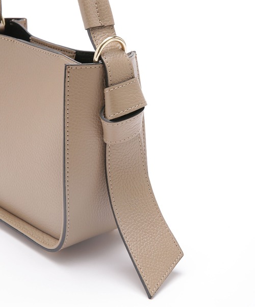 MARCO BIANCHINI（マルコビアンチーニ）の「MARCO BIANCHINI/2WAYレザーミニハンドバッグ（ショルダーバッグ・レディース・アイボリー/ブラック系その他4・FREE）」の7枚目の写真