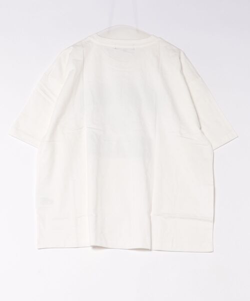 B.I.D.(ビーアイディー)の「《Bl》半袖プリントTシャツ コットン100%(Tシャツ/カットソー・レディース・ホワイト/ベージュ/スミクロ・LARGE/MEDIUM/FREE)」の14枚目の写真