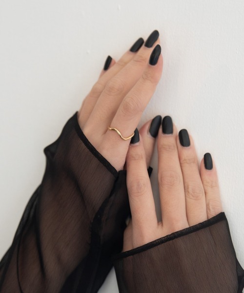 Aunt Marie's(アントマリーズ)の「シンプルウェーブリング(リング・レディース・シルバー/ゴールド・FREE)」の4枚目の写真