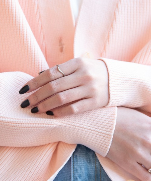 Aunt Marie's(アントマリーズ)の「シンプルウェーブリング(リング・レディース・シルバー/ゴールド・FREE)」の6枚目の写真