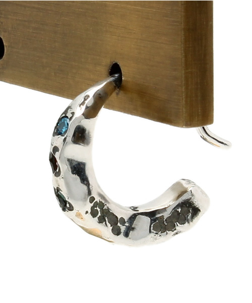 VIVIFY（ビビファイ）の「ピアス/ドロップ/ストーンセット（ピアス（片耳用）・メンズ・ブラック/クリア/レインボー・FREE）」の4枚目の写真