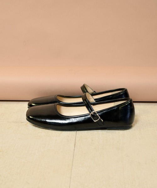 RETRO GIRL（レトロガール）の「ストラップフラットシューズ（パンプス・レディース・ブラック/ベージュ/グリーン・M/L）」の6枚目の写真