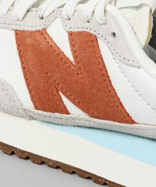 JEANASIS（ジーナシス）の「【New Balance(ニューバランス)】WS237（スニーカー・レディース・ホワイト/ブラック・MEDIUM/LARGE）」の13枚目の写真