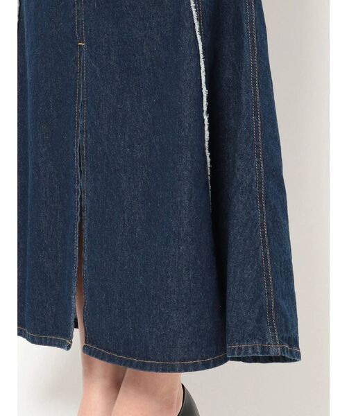 RESEXXY(リゼクシー)の「バイカラーステッチハイウエストスカート(スカート・レディース・オフホワイト/インディゴブルー・SMALL/MEDIUM)」の14枚目の写真