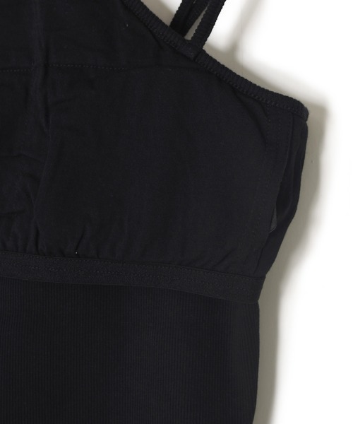 w closet（ダブルクローゼット）の「【抗菌防臭機能付き】テレコカップ付きホルターネックキャミソール（キャミソール・レディース・ピンク/ブラック/ブラウン/オフホワイト・FREE）」の8枚目の写真