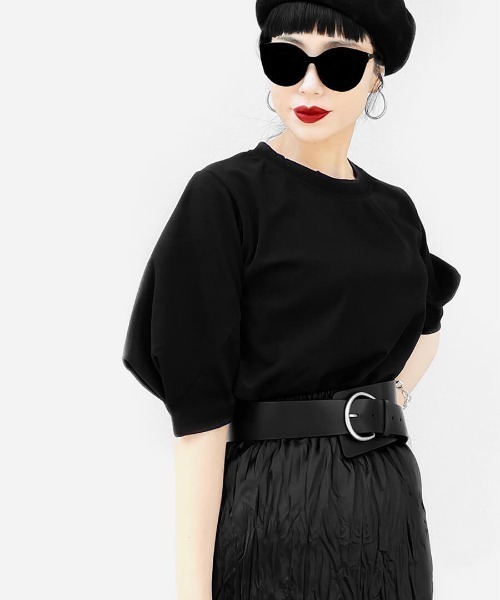 LVEU.(ラブユ.)の「Puff shoulder design T-shirt / パフショルダーデザインTシャツ(Ai select)(Tシャツ/カットソー・レディース・ホワイト/ブラック・FREE)」の4枚目の写真
