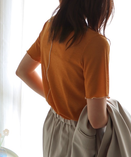 COURO(コウロ)の「2wayメロウプチハイネック半袖シアートップス(Tシャツ/カットソー・レディース・オフホワイト/ブラック/オレンジ・M)」の9枚目の写真