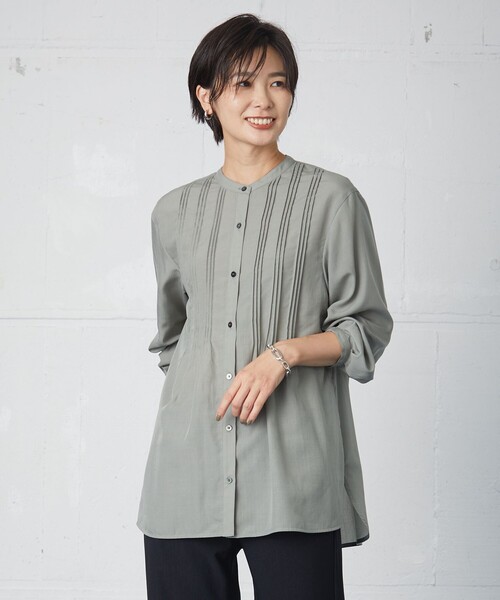 J.PRESS(ジェイプレス)の「【洗える】セルロースポプリン バンドカラー ブラウス(シャツ/ブラウス・レディース・ライトグレー系1/ライトグリーン系/ピンク系/ネイビー系・T15/T13)」の2枚目の写真