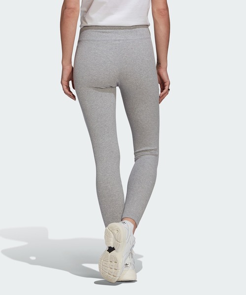 adidas（アディダス）の「アディカラー エッセンシャルズ+ リブ