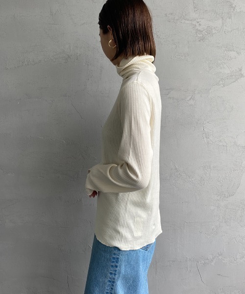 THE SHINZONE（ザ　シンゾーン）の「[THE SHINZONE/ザ シンゾーン] ハイネックリブTシャツ（Tシャツ/カットソー・レディース・ホワイト/ブラック/ピンク/ブルー/イエロー・F）」の17枚目の写真