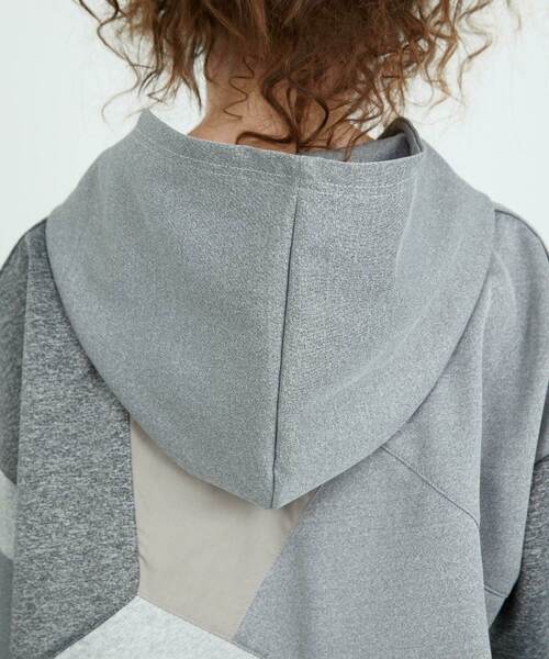 FRAPBOIS（フラボア）の「パッチフーディー（Tシャツ/カットソー・レディース・グレー/ブラック・1/2）」の10枚目の写真