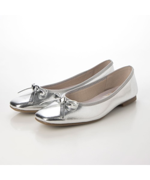 Launa lea ballet(ラウナレア バレエ)の「【レイン対応】 スクエアトゥバレエシューズ(RB7002A)(バレエシューズ・レディース・ブラック/ライトブラウン/ネイビー/ライトベージュ/アイボリー/ライトブルー/シルバー/パープル/ライトピンク/ゴールド/レッド・24.0cm/25.0cm/23.0cm/21.5cm/24.5cm/25.5cm/22.5cm/22.0cm/23.5cm/26.0cm/24.5㎝)」の19枚目の写真