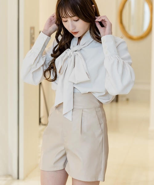 Julia Boutique（ジュリアブティック）の「ハイウエストフェイクレザーショートパンツ/22514（その他パンツ・レディース・ブラック/アイボリー/ブラウン・ONE）」の6枚目の写真