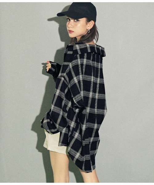 ANAP（アナップ）の「モノトーン起毛チェックシャツ（シャツ/ブラウス・レディース・ホワイト/ブラック・FREE）」の2枚目の写真