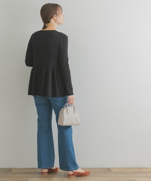 F by ROSSO(エフバイロッソ)の「F by ROSSO ウォッシャブルペプラムニット(ニット/セーター・レディース・ブルー/ブラック/オフホワイト・FREE)」の8枚目の写真