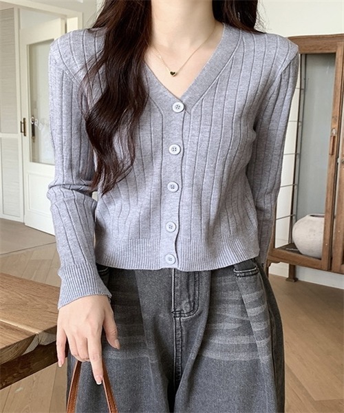 Dream garden（ドリームガーデン）の「Vネック　ニットカーディガン（カーディガン/ボレロ・レディース・ホワイト/ライトグレー/ブラック/ベージュ/ピンク/ボルドー/ライトベージュ/オリーブ/パープル/ブルー/キャメル/イエロー・FREE）」の17枚目の写真