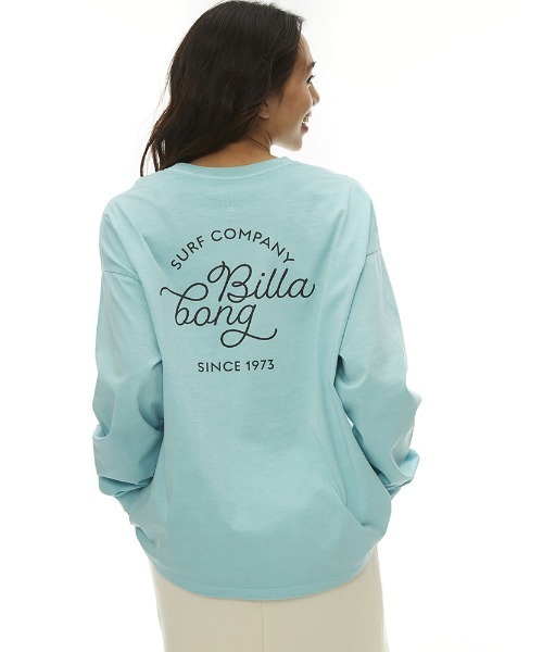 BILLABONG（ビラボン）の「BILLABONG レディース CLEAN SCRIPT LOGO LS TEE ロンＴ 【2022年秋冬モデル】/ビラボン長袖ロンT（Tシャツ/カットソー・レディース・ライトブルー/ブラック/オフホワイト/レンガ・MEDIUM/LARGE）」の3枚目の写真