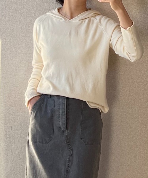 Coo+i(クーイ)の「フード付きプルオーバーニット(ニット/セーター・レディース・モカ/ベージュ/ホワイト/ブラック・FREE)」の10枚目の写真