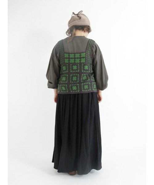 Samansa Mos2（サマンサ モスモス）の「かぎ針風ベスト（ベスト・レディース・ブラック/チャコール/キナリ・ﾌﾘ-）」の11枚目の写真