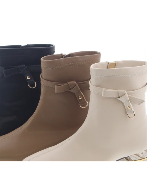 JELLY BEANS(ジェリービーンズ)の「【WEB限定】2WAYノットベルトコンビヒールショートブーツ(217-60181)JELLY BEANS(ジェリービーンズ)(ブーツ・レディース・アイボリー/ブラック/グレイッシュベージュ・S/L/M)」の9枚目の写真