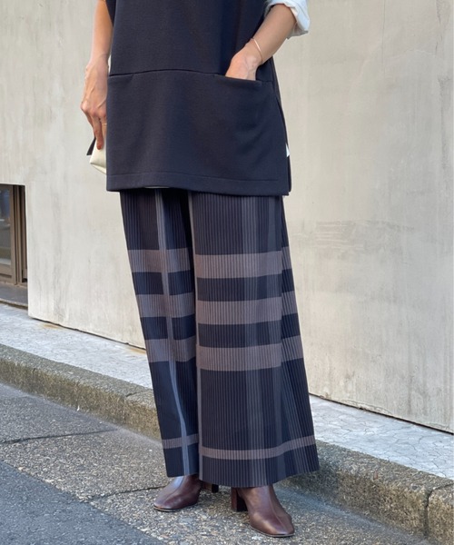 BEARDSLEY（ビアズリー）の「チェックスエードプリーツパンツ（その他パンツ・レディース・ベージュ/グレー・FREE）」の3枚目の写真