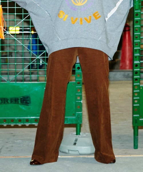 mag.by c（マグバイシー）の「(mag.by c)セミフレアパンツ（その他パンツ・レディース・ピンク/グリーン/ブラウン・SMALL/MEDIUM）」の2枚目の写真