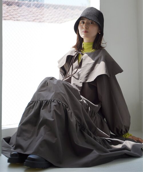 VENCEEXCHANGE（ヴァンスエクスチェンジ）の「ビッグカラーティアードワンピース／カラーワンピース／ロングワンピース／ボリュームティアード／レイヤード（ワンピース・レディース・チャコールグレー/オフホワイト/グリーン/ブルー・FREE）」の17枚目の写真