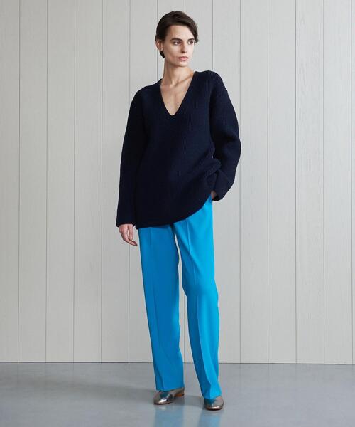 H BEAUTY&YOUTH UNITED ARROWS(エイチビューティーアンドユースユナイテッドアローズ)の「<H>5GAUGE V NECK KNIT PULLOVER/ニット(ニット/セーター・レディース・ケリー/ネイビー・FREE)」の4枚目の写真
