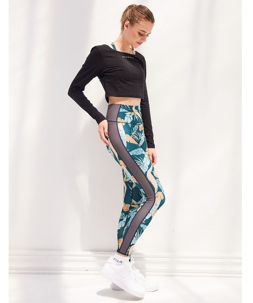 ALEXIA STAM（アリシアスタン）の「NERGY Paradise Blast Training Pants / トレーニングパンツ（レギンス/スパッツ・レディース・ピンク/グリーン・S/M/L）」の5枚目の写真