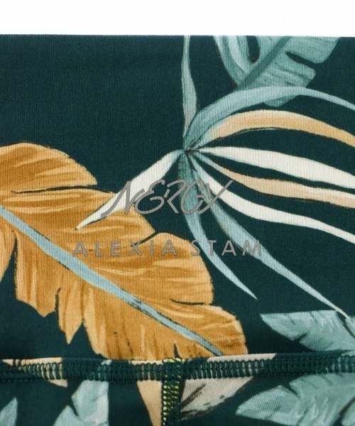 ALEXIA STAM（アリシアスタン）の「NERGY Paradise Blast Training Pants / トレーニングパンツ（レギンス/スパッツ・レディース・ピンク/グリーン・S/M/L）」の4枚目の写真