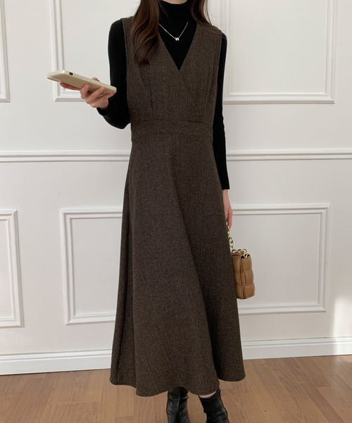 ECLIN(エクラン)の「カシュクールAラインフレアジャンパースカート(ワンピース・レディース・ブラック/ブラウン/グレー・S/M)」の9枚目の写真