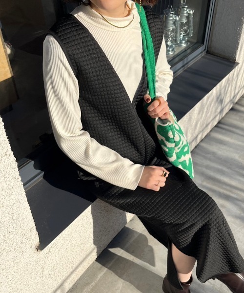 nemne store（ネンネストア）の「【低身長用サイズあり】ぽこぽこジャガードVスリットワンピース（ワンピース・レディース・アイボリー/ブラック・SMALL/MEDIUM）」の12枚目の写真