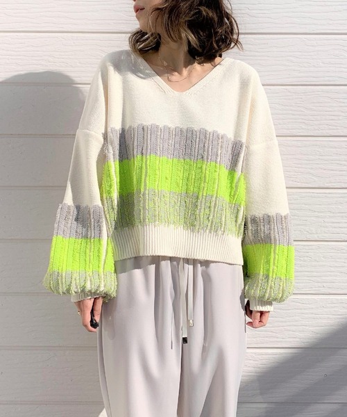 Q(キュー)の「フリンジボーダーニット(ニット/セーター・レディース・アイボリー/チャコールグレー・MEDIUM)」の4枚目の写真