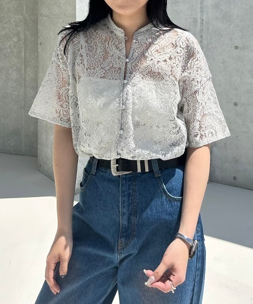 PAGEBOY(ページボーイ)の「WEB限定アイテム/レースバンドカラーシャツ(シャツ/ブラウス・レディース・ブラック/チャコールグレー/オフホワイト/グリーン系その他/ネイビー/アイボリー/グレイッシュベージュ/レッド・FREE)」の6枚目の写真