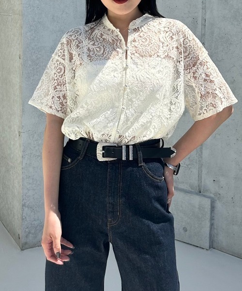 PAGEBOY(ページボーイ)の「WEB限定アイテム/レースバンドカラーシャツ(シャツ/ブラウス・レディース・ブラック/チャコールグレー/オフホワイト/グリーン系その他/ネイビー/アイボリー/グレイッシュベージュ/レッド・FREE)」の11枚目の写真