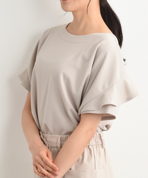 INTERPLANET(インタープラネット)の「カットジョーゼット袖フリルプルオーバー(Tシャツ/カットソー・レディース・アイボリー/ライトグレー/ネイビー・FREE)」の1枚目の写真