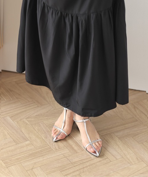 La-gemme（ラジェム）の「クロスストラップサンダル（サンダル・レディース・ゴールド/ベージュ/ブラック/シルバー・35/36/37/38/39）」の3枚目の写真