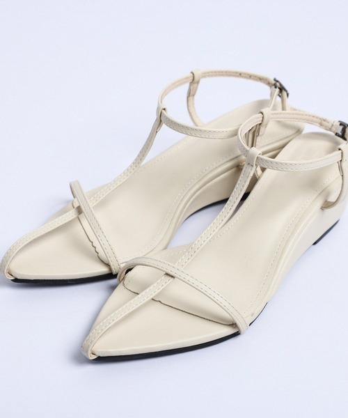 La-gemme（ラジェム）の「クロスストラップサンダル（サンダル・レディース・ゴールド/ベージュ/ブラック/シルバー・35/36/37/38/39）」の19枚目の写真