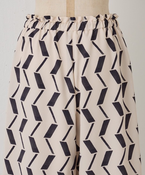BEARDSLEY（ビアズリー）の「幾何プリント イージーパンツ（その他パンツ・レディース・グレー・FREE）」の13枚目の写真