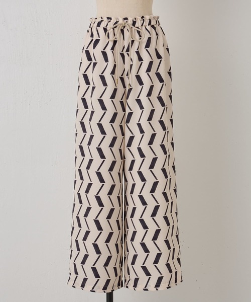 BEARDSLEY（ビアズリー）の「幾何プリント イージーパンツ（その他パンツ・レディース・グレー・FREE）」の12枚目の写真
