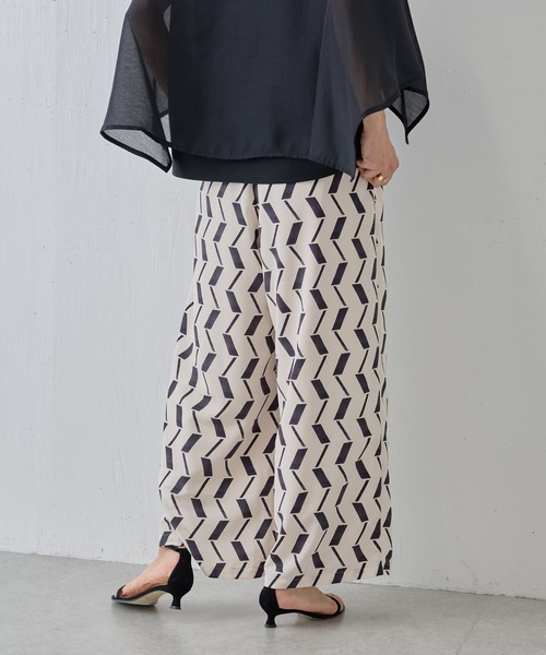 BEARDSLEY（ビアズリー）の「幾何プリント イージーパンツ（その他パンツ・レディース・グレー・FREE）」の7枚目の写真